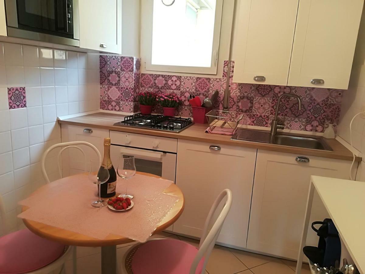 Appartamento Bellavista Con Parking Privato, A Un Passo Dal Teatro Ariston San Remo Kültér fotó