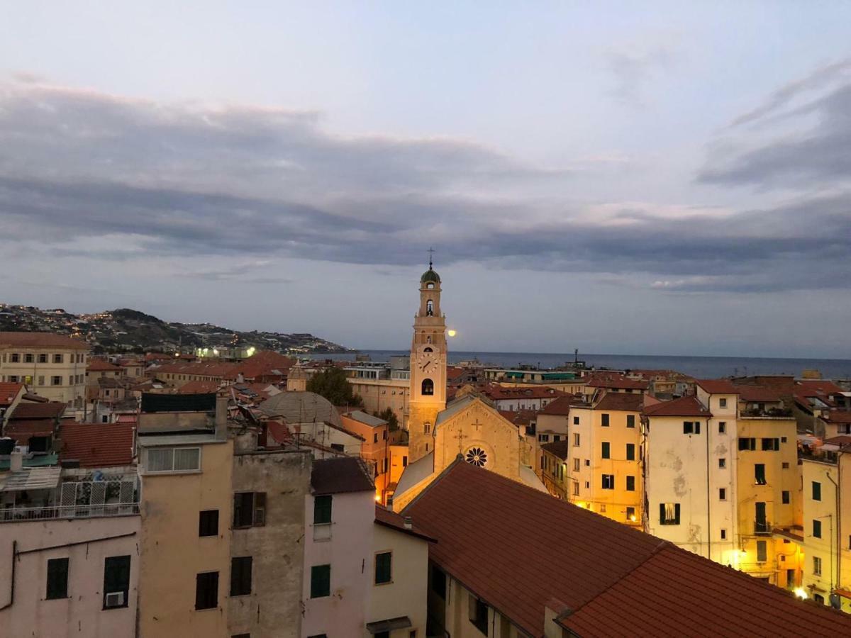 Appartamento Bellavista Con Parking Privato, A Un Passo Dal Teatro Ariston San Remo Kültér fotó